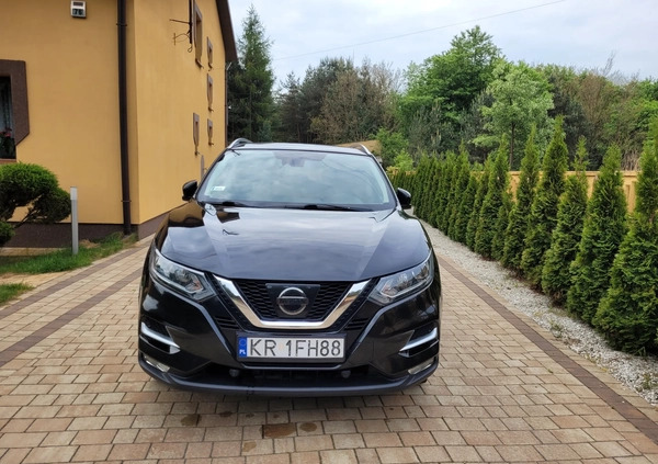 Nissan Qashqai cena 58900 przebieg: 179000, rok produkcji 2017 z Częstochowa małe 92